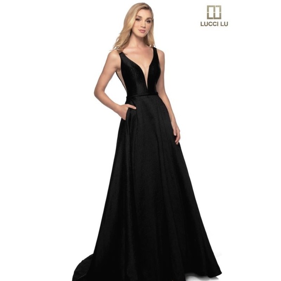 Lucci Lu Prom/Formal dress - Picture 2 of 5